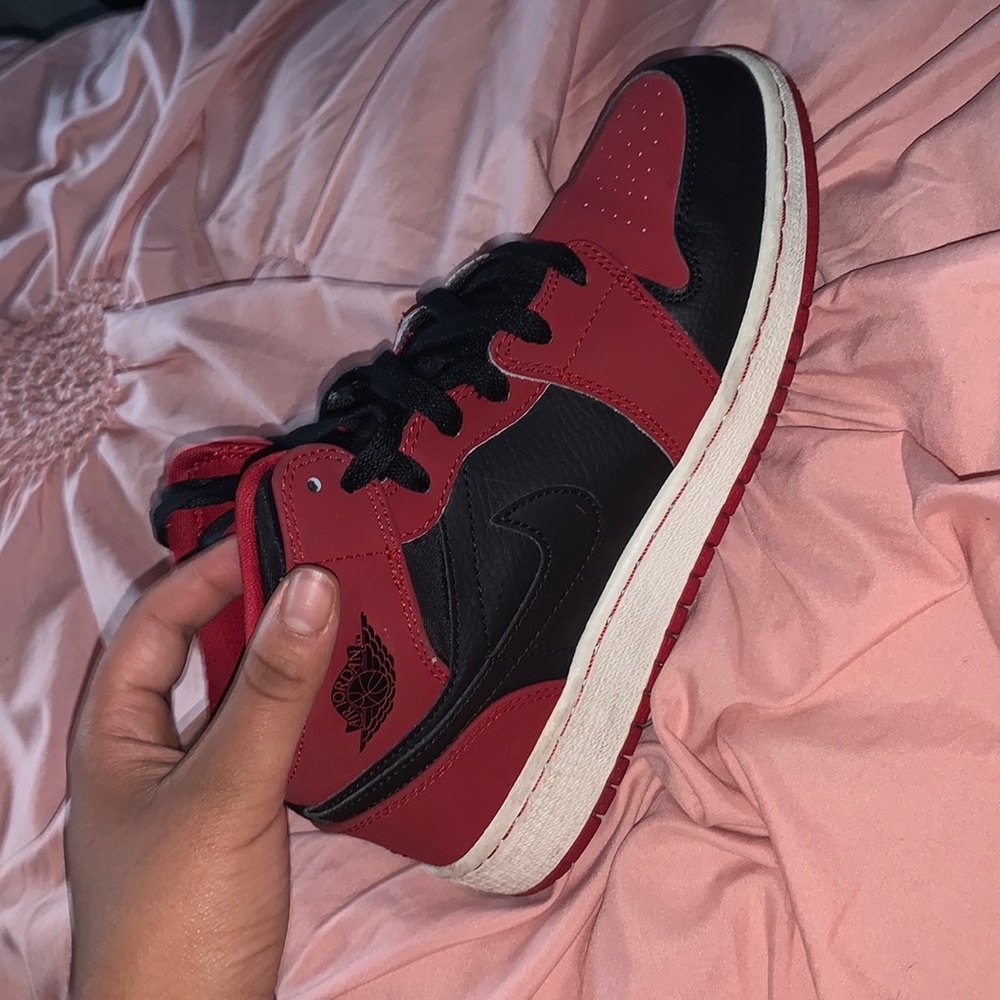 Air Jordan 1s Retro Mid OG